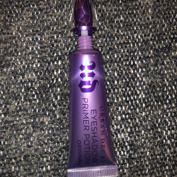 Urban Decay Eyeshadow Primer Potion - Picture 3 of 5